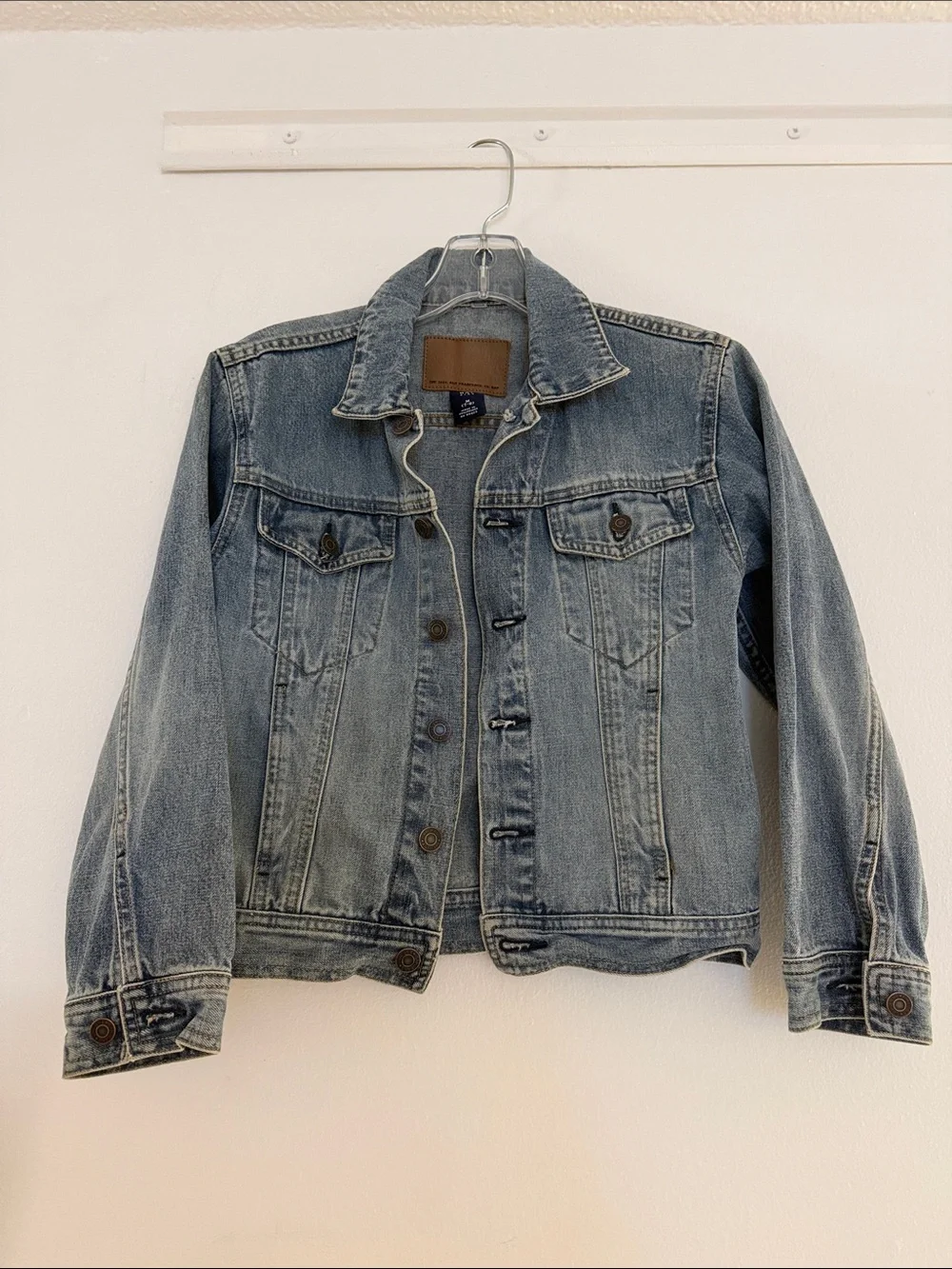 Vintage Kid’s Gap Blue Denim Jean Jacket - Size M (7-8)